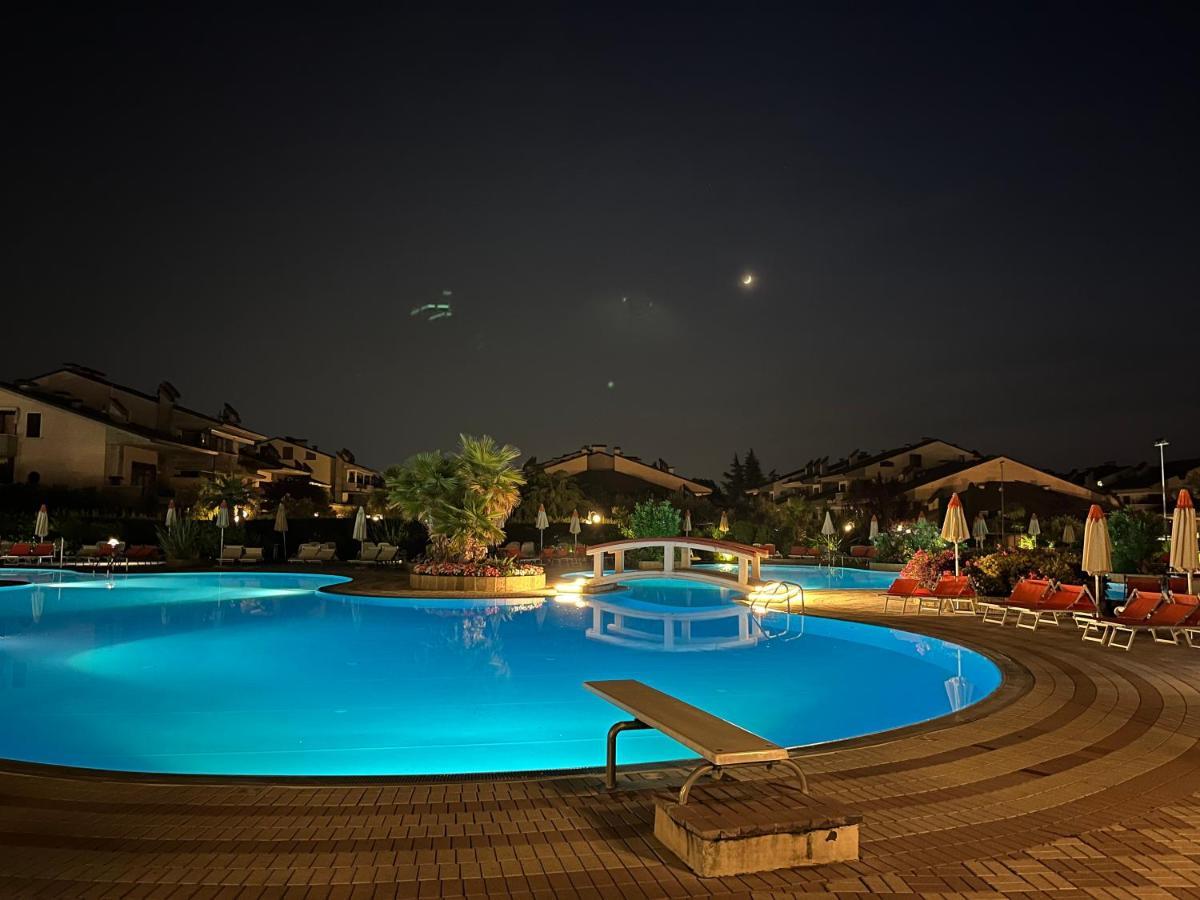 Green Apartment And Pools Desenzano del Garda Eksteriør billede